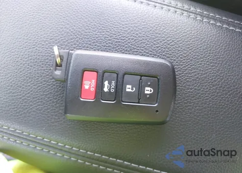 2016 Toyota Corolla S Plus z USA, uszkodzony, nr VIN 2T1BURHE7GC548479